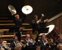 Schon jetzt auf dem Spielplan und schon jetzt – mit Frühbucherrabatt, s.u. – buchbar: das traditionelle Orchesterkonzert der DEUTSCH-SKANDINAVISCHEN JUGEND-PHILHARMONIE (Kooperationspartnerin des Kammerorchesters Unter den Linden) im großen Saal der Philharmonie am 4. Januar 2024 um 20.00 Uhr! Es spielen 80 junge […]